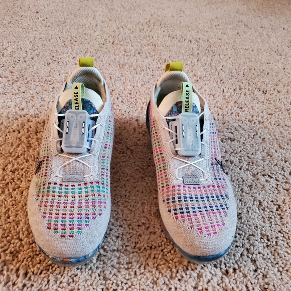 Nike Air VaporMax 2020 Flyknit Multi-Colour CJ6740-001 - Picture 2 of 8